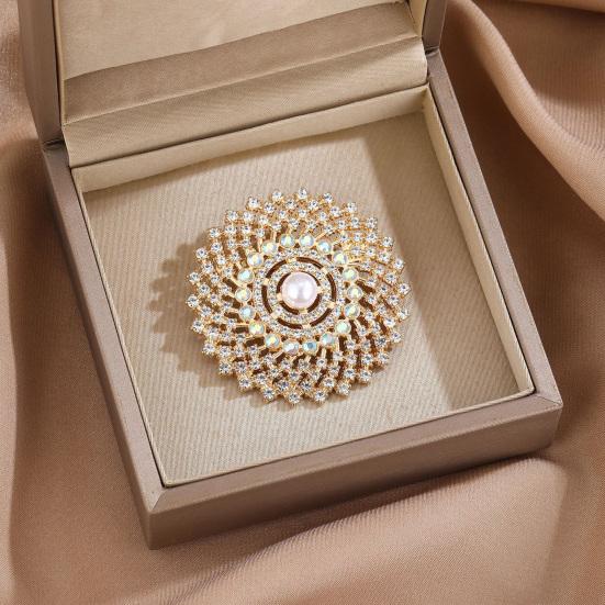 Sunflower Brooch Pin for Women, Rhinestones Inlaid Badge for Dress, Coat, Shawl, Decorative Collar Pin for Mother, Wedding