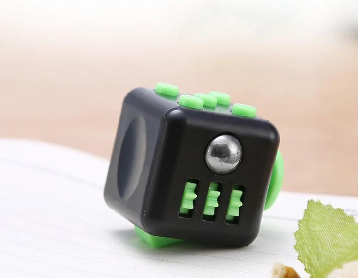 Creative Solid Color Fidget Dice Handheld Cube Release Stress Autism Anxiety Adult Kids Relief Anti-Stress Finger Children Toys