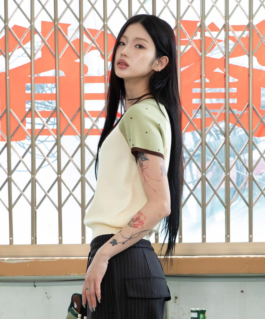 RuNaKi'Hu' Wxk019 Dot Raglan Color Block Short Sleeve Knit (Ivory)