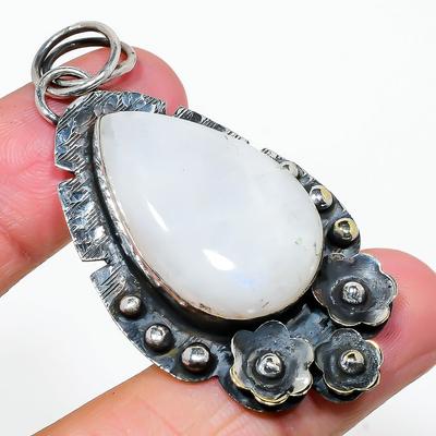 Natural Rainbow Moonstone Gemstone 925 Sterling Silver Pendant 2.40" Z8t11
