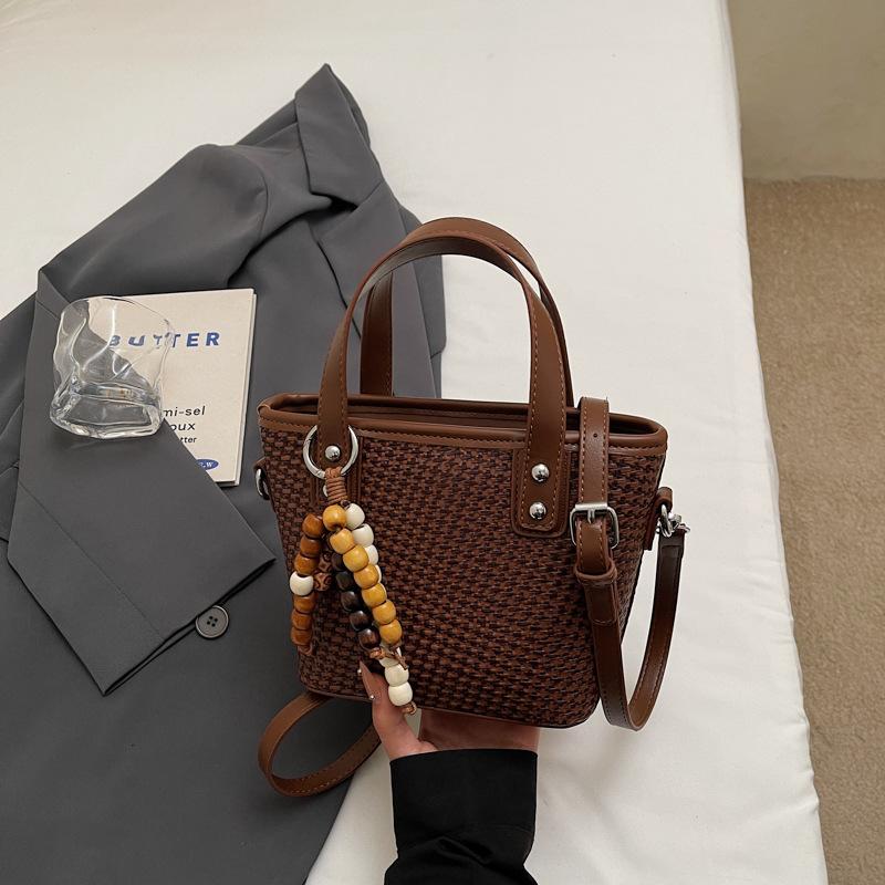 Niche simple personalized handbag bag women's new trendy fashion bucket bag casual shoulder messenger bag