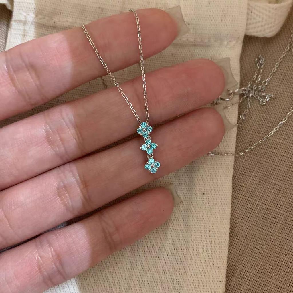New Double-Heart Necklace For Women, Light Luxury High-End Fashion Accessory