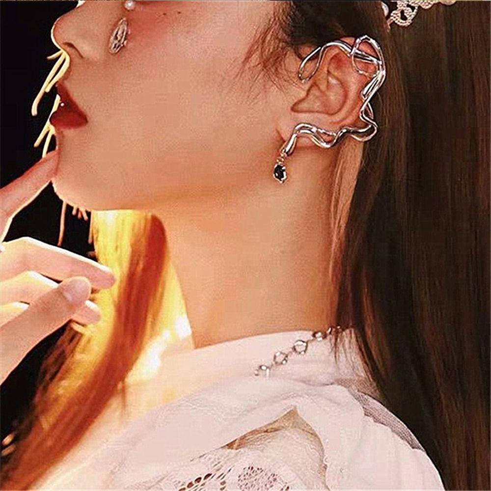 Y2K Zinc Zinc Alloy Geometric Women Clip  Earrings Korean Style Jewelry Snake Ear Hook Irregular Earrings
