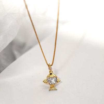 Women's Korean Version of The Whole Body Small Fish Necklace, Creative, Simple and Elegant, Versatile Collarbone Chain