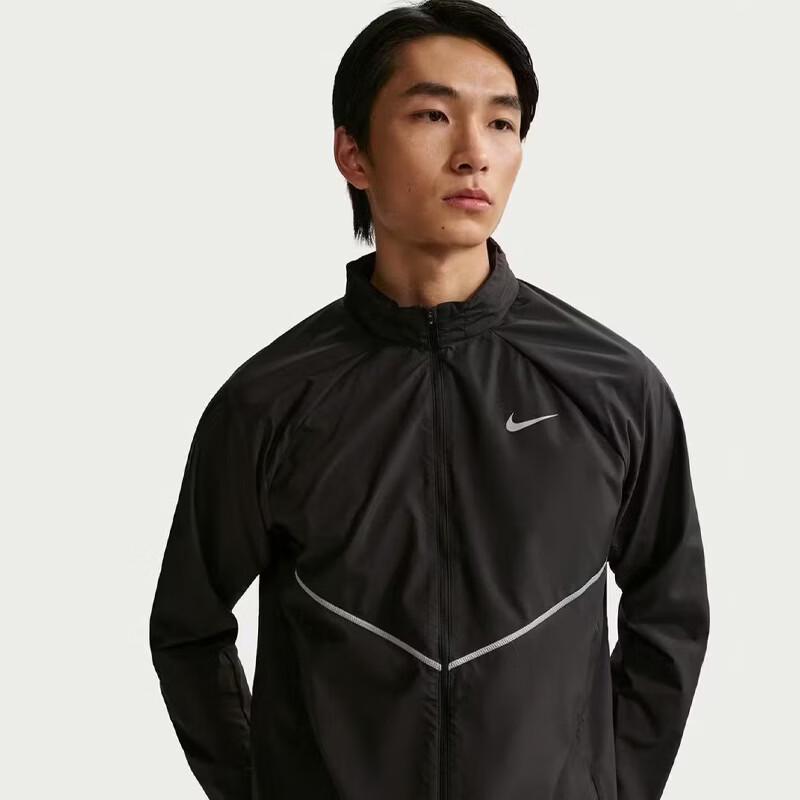 Мужская водонепроницаемая ветровка Nike для бега S
