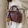 Retro Niche Design New Simple and Exquisite Handbag Fashionable and Versatile 2025 Autumn Women's Shoulder Messenger Bag