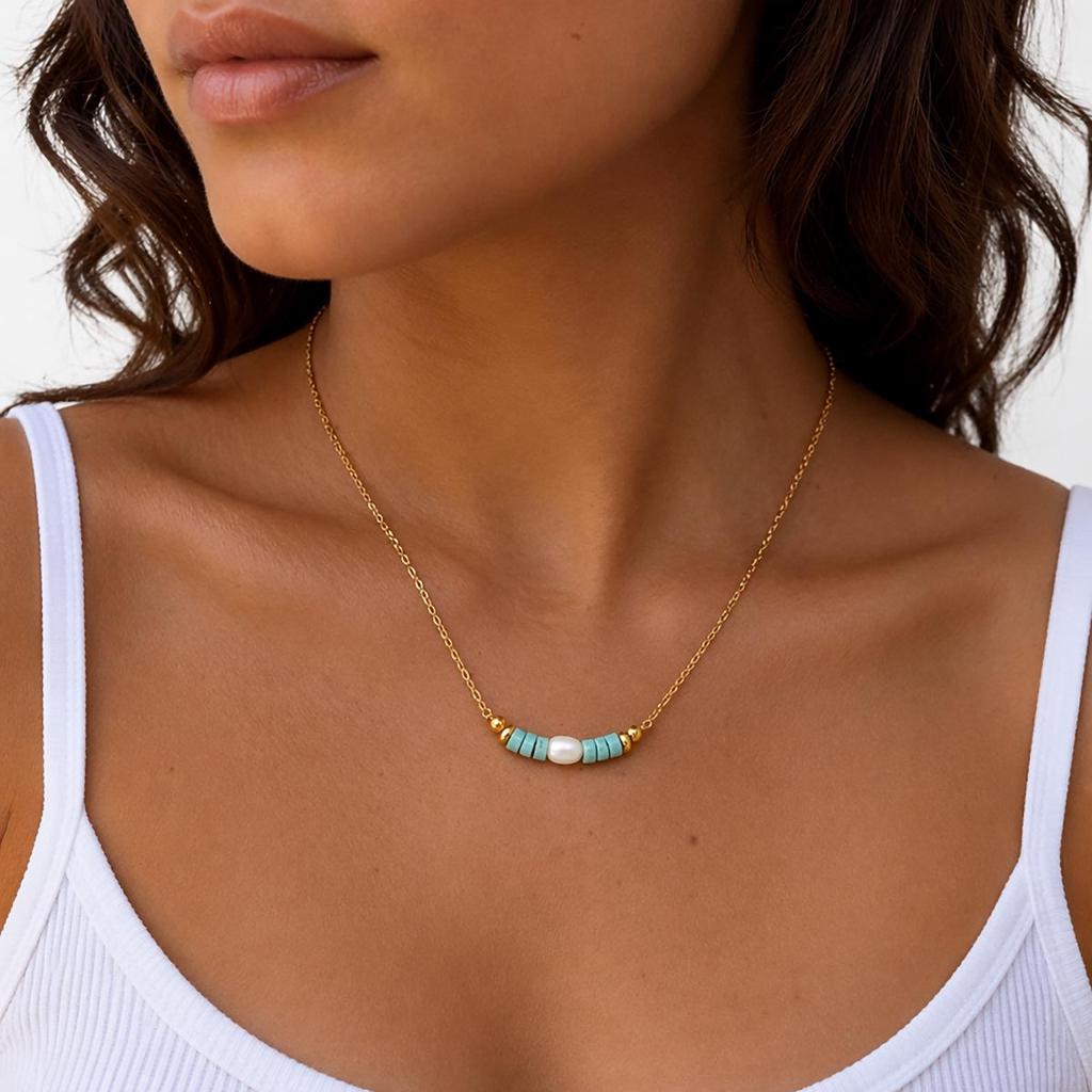 New Style Light Luxury Natural Stone Pearl Necklace with Titanium Steel Plated Gold Women's Thin Chain - Vacation Style Temperament.