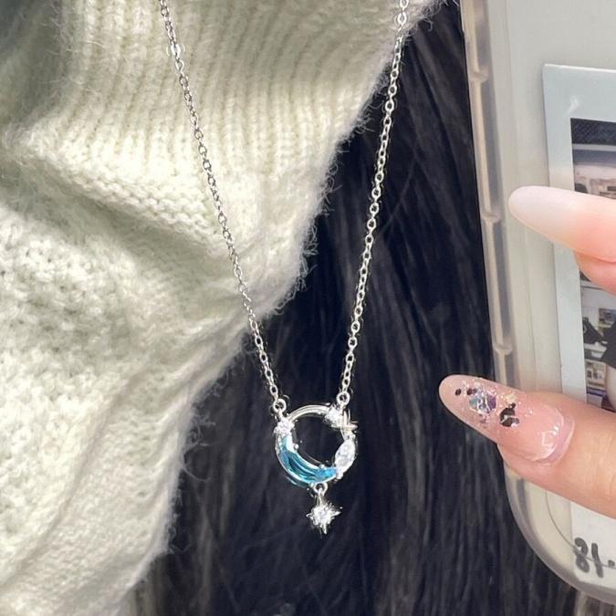 2023 nydesignad Moon Star Hänge Halsband Kristall Zirkon Halsband Silver Kedja Choker Tillbehör Smycken