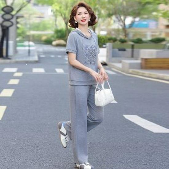 Summer Sportswear Set for Women Aged 40-50: Short-Sleeve T-Shirt & Casual Two-Piece Outfit