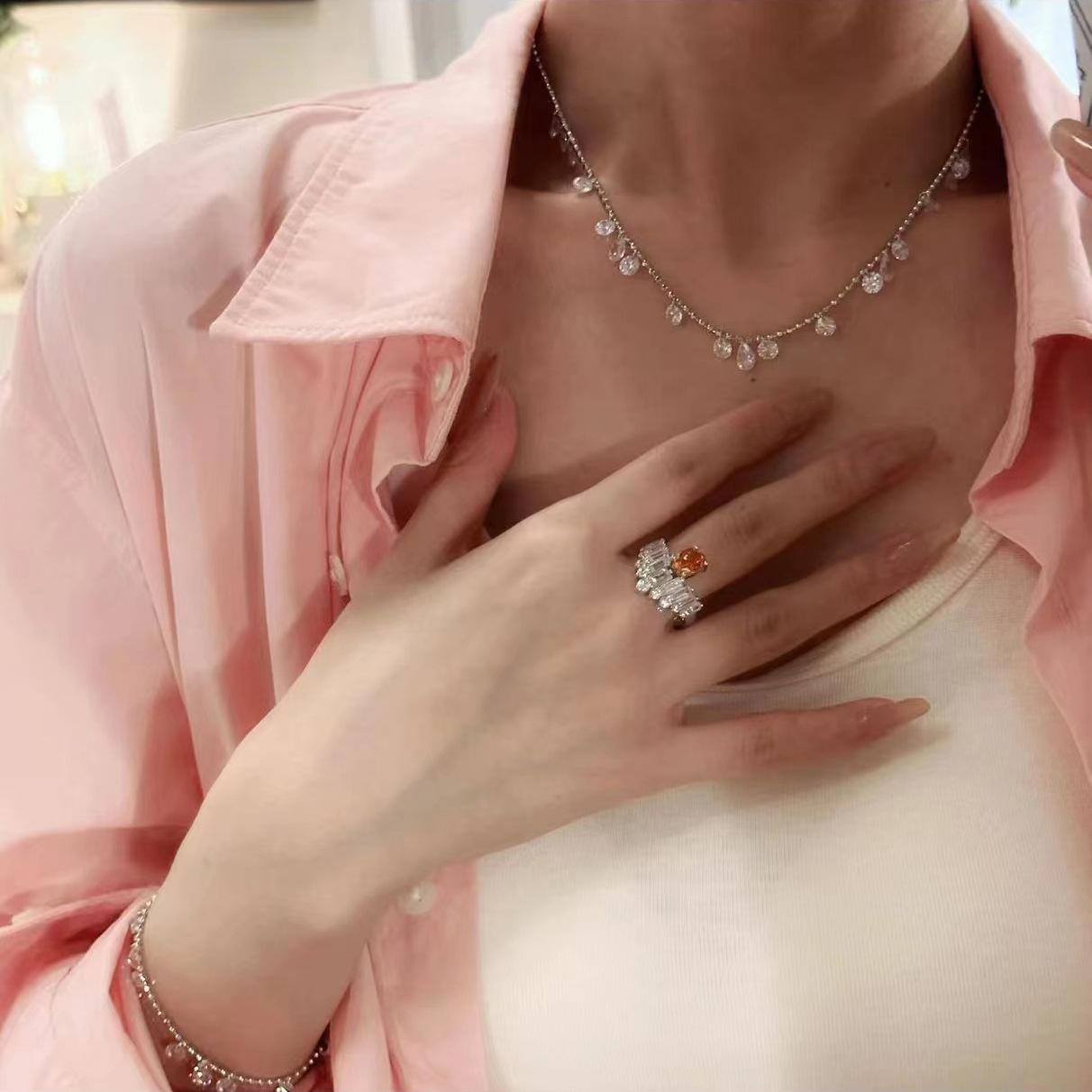 Ожерелье «Слезы разбитой галактики» Легкая роскошь Капля воды Кисточка Цыганская звезда Нишевое Супер-вспышка Циркон Цепочка на ключицу Женская