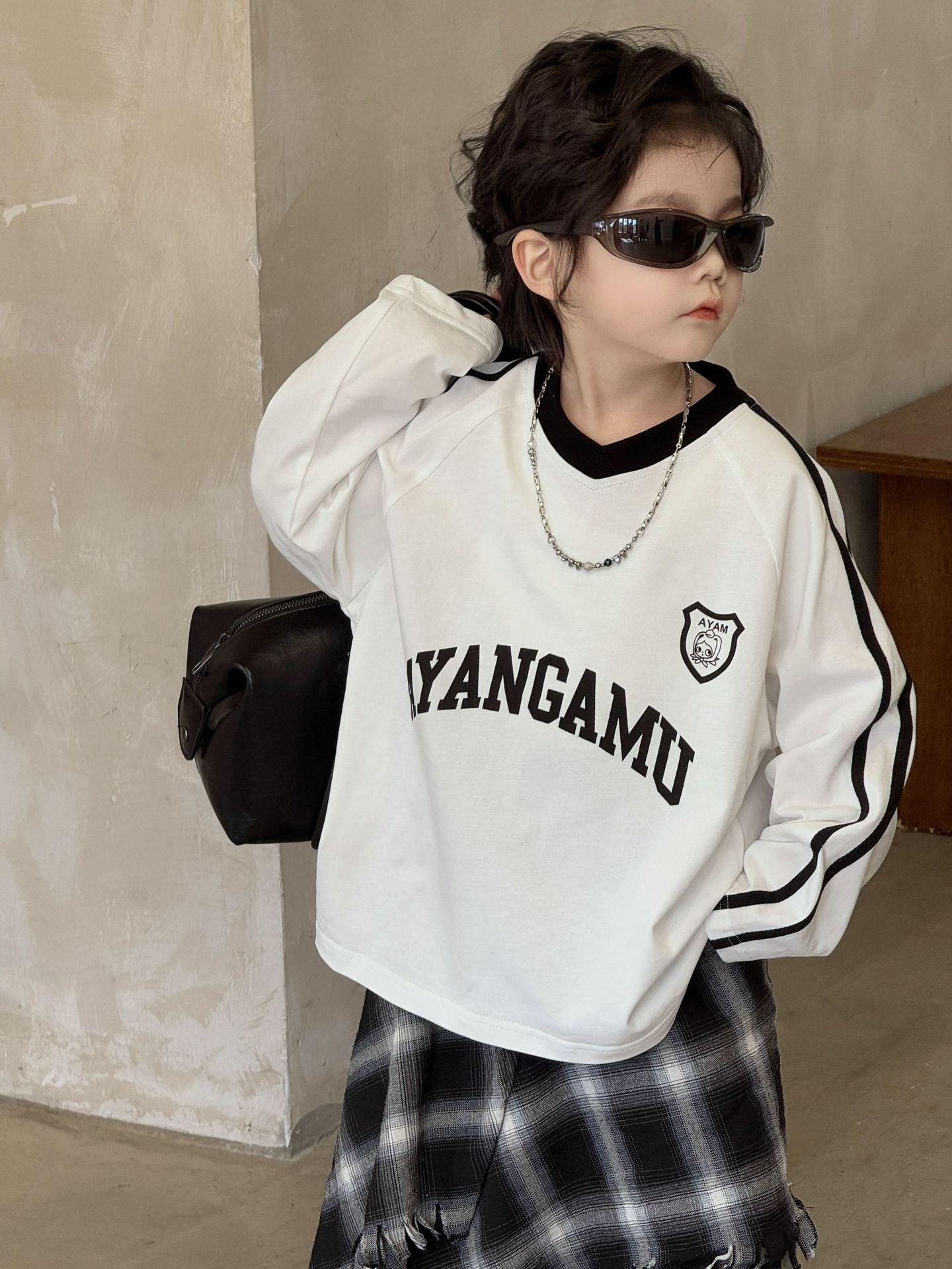 

Spring 2025 Child s Letter Print T-Shirt: Trendy Loose Fit with Webbing Design 150 cm белый