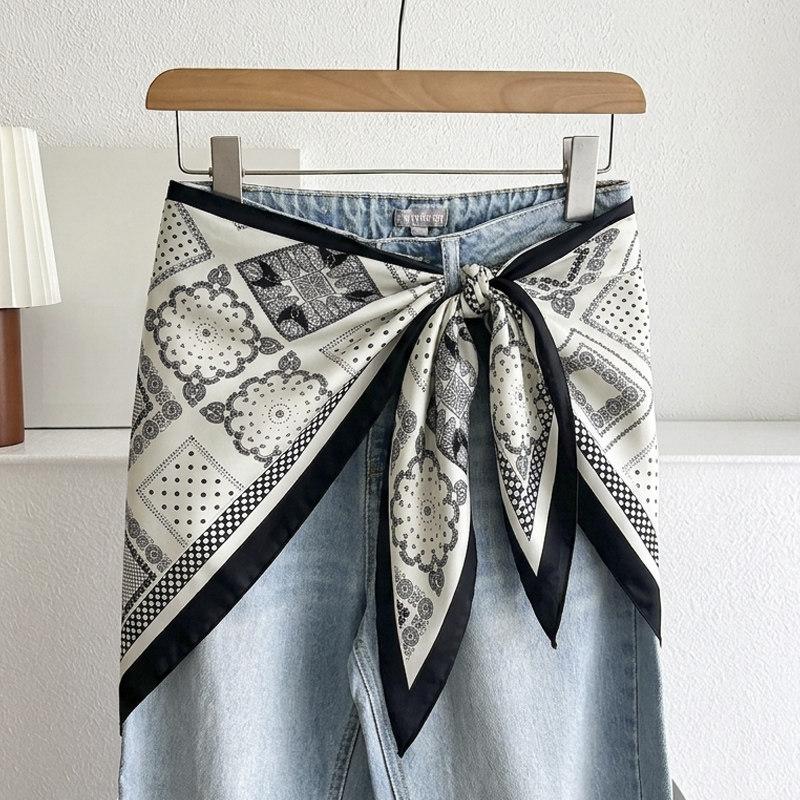 White Floral Small Silk Scarf Triangle Scarf Headscarf Belt Women's Decoration with Skirt Jeans Waist Accessories Fart Curtain