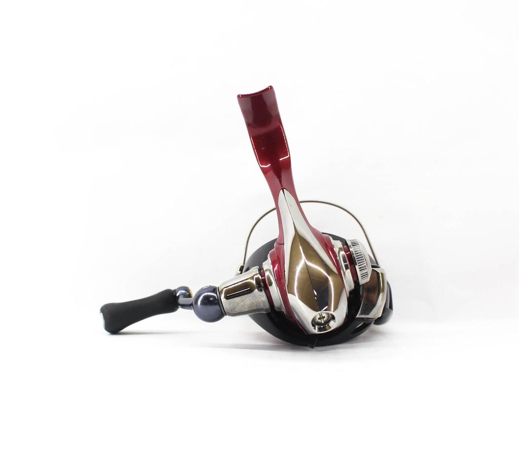 Daiwa Snelle Spinning 24 Revros R LT 2000 XH (1040)