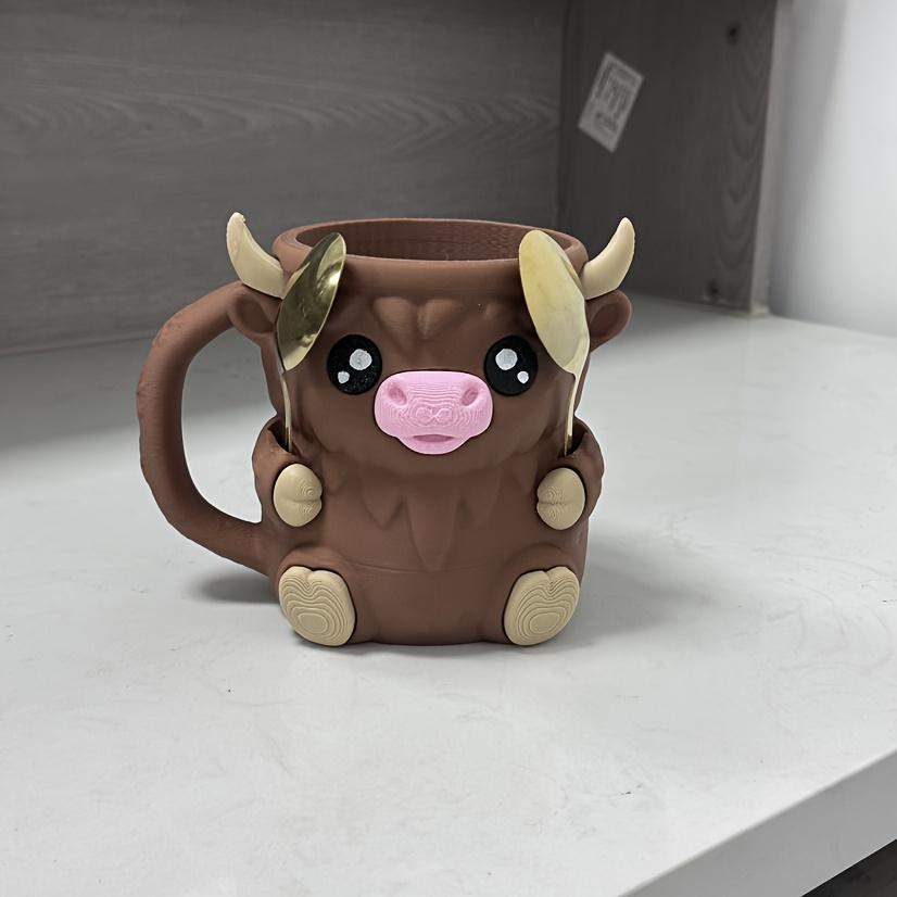 

1 шт. Подставка для пинты мороженого «Шотландская корова», подставка для пинты мороженого «Шотландская корова», напечатанная на 3D-принтере подставка для пинты мороженого, поставляется с ложкой из нержавеющей стали и ящиком, 1pc