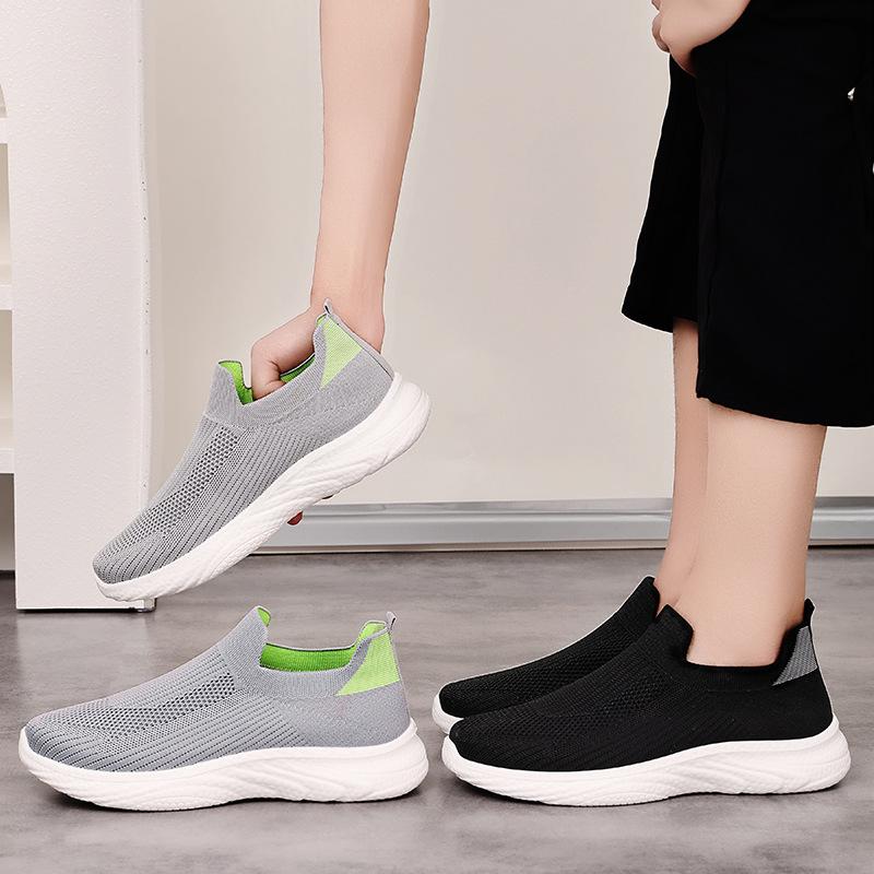 Schuhe Herren Freizeitschuhe Sommer neue bequeme Einschlupfschuhe Herren Fliegengewebte atmungsaktive Lauf-Sneaker Mode trendige Schuhe