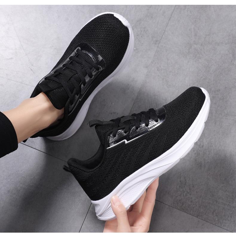 Women's Breathable Flyknit Mesh Running Shoes - Low-top, Large Size, Casual Sneakers for Spring/Summer