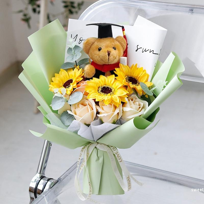 Diy Simulated Flower Bouquet Crochet Sunflower Finished Product Bouquet Graduation Doctoral Bear Valentine'S Day Birthday Gift