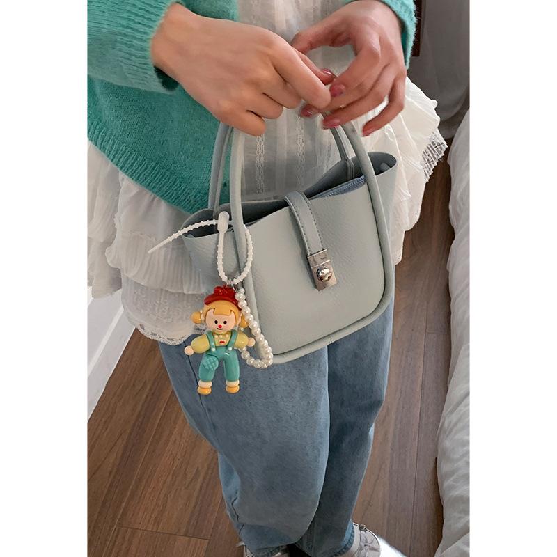 

Нишевая простая сумка-ведро для переноски в руке, женская весенняя новинка, высококлассная сумка-корзина для овощей, модная наплечная сумка-мессенджер