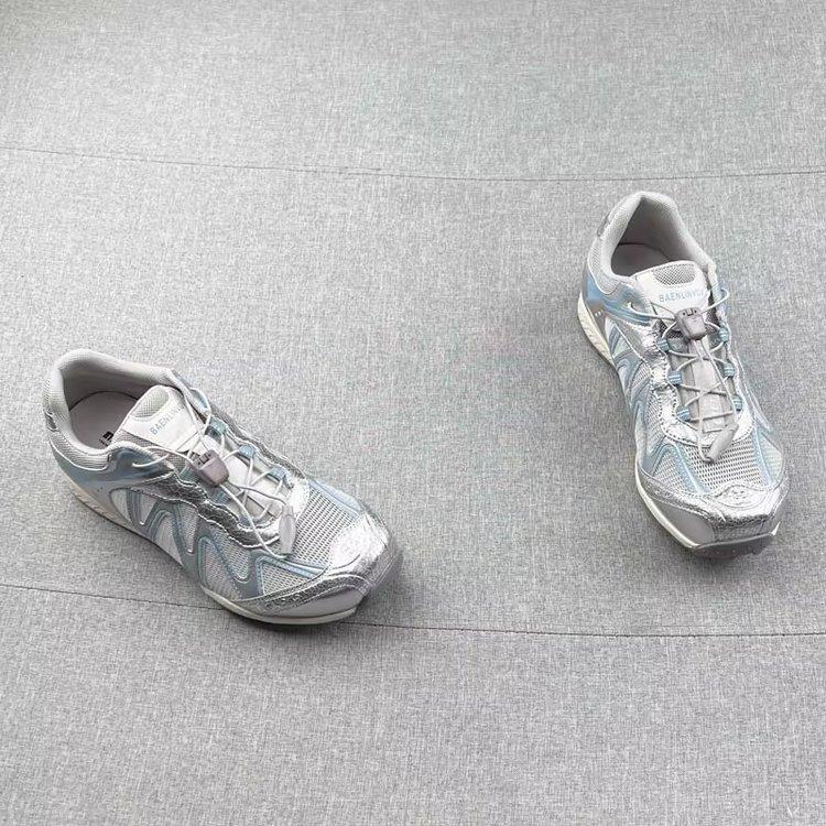 In the Autumn of 2025, the New Thick-soled Functional Wind Elastic Drawstring Contrasting Colors Sports Wind Versatile Mesh Casual Shoes Women's Spri