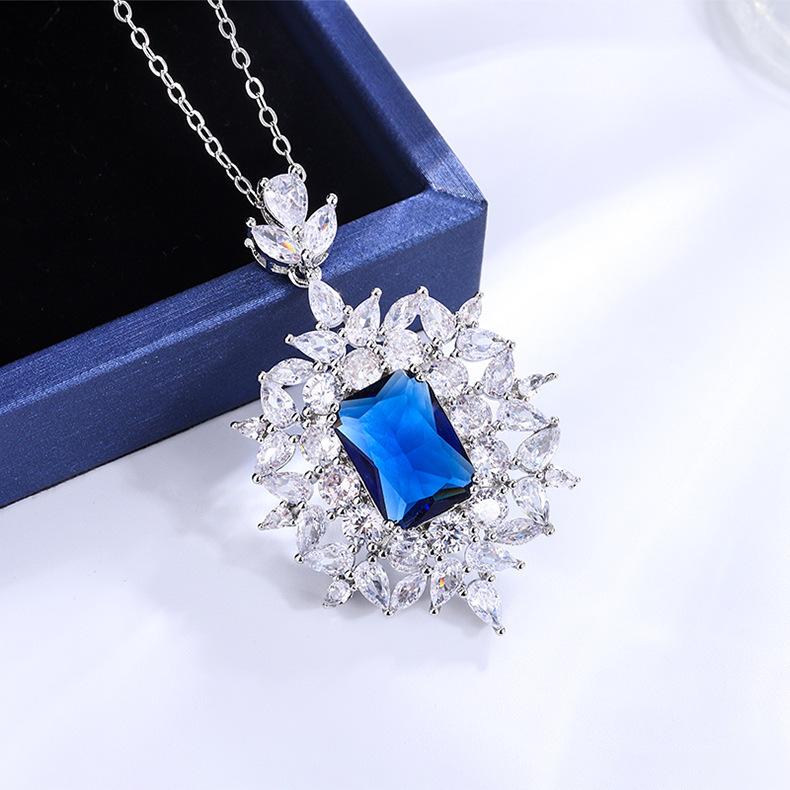 Colored Treasure Wind Pendant Necklace Female Main Stone Simulation Artificial Crystal Commuter Copper