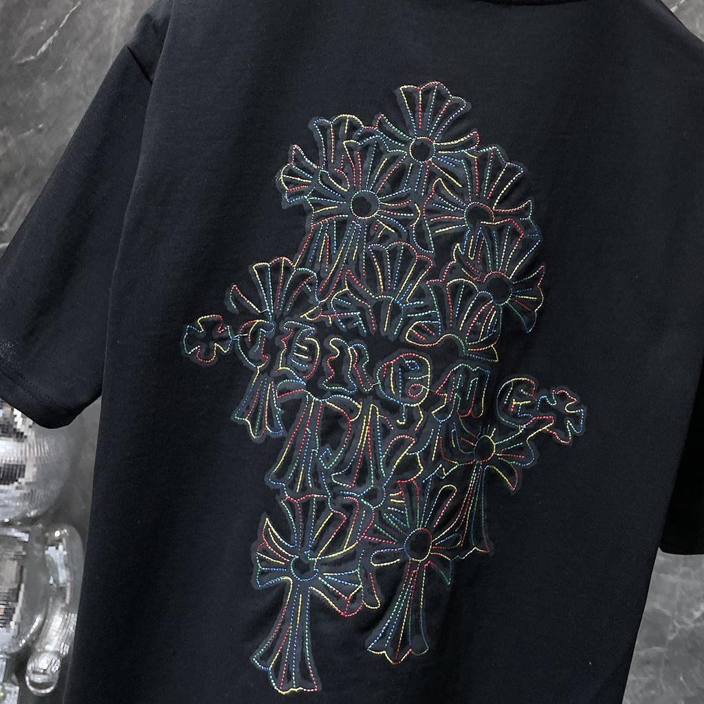 GZ-8952 CHROME HEARTS 2025 Léto Nové Vysoce Kvalitní Bavlna Kulatý Výstřih Volné Velká Velikost Pánské a Dámské Tričko Pár Tričko