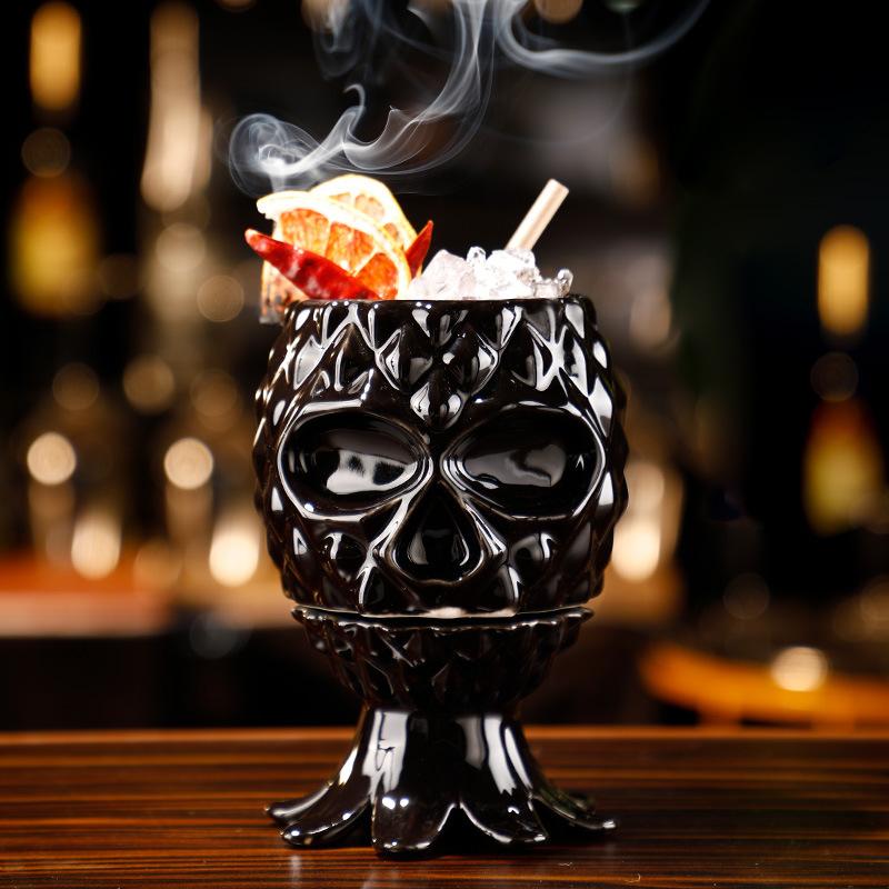 Black Pineapple TIKI Glass Ceramic Tiki Cocktail Glass Beach Party Drinking Glass Cool Skull Pineapple Iced Sand Juice Container