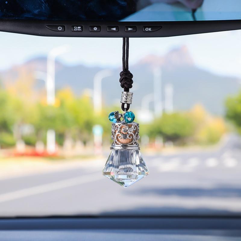 Portable Car Essential Oil Diffuser Bottle Hanging String Refillable Pendant Glass Bottle Car Styling Exquisite Rearview Mirror
