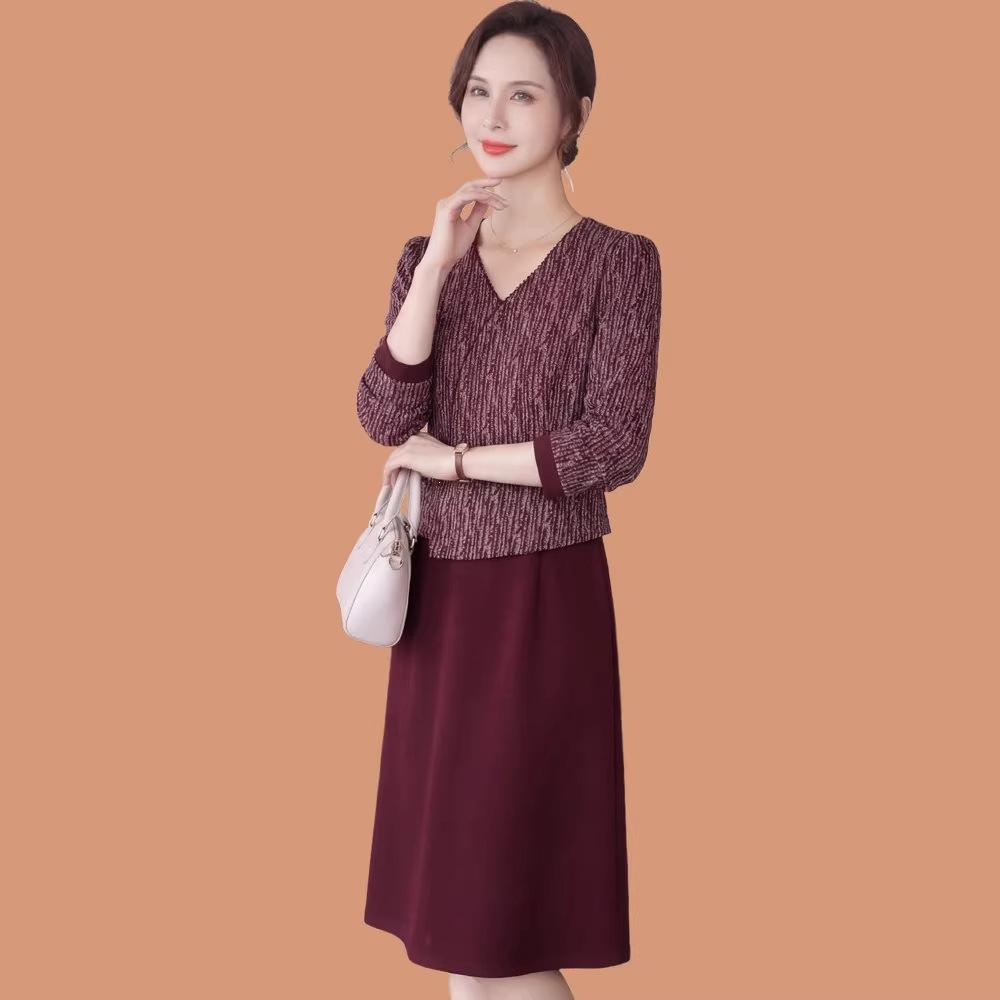 Elegant Slimming Two-Piece Dress for Middle-Aged and Elderly Women - Perfect for Spring, Autumn, and Mother's Day