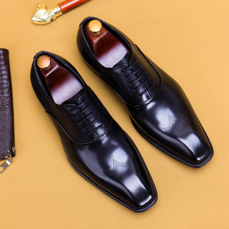 Douyin Hot List Square Head British Oxford Shoes Men'S Hand-Polished Brock Engraved Leather Shoes