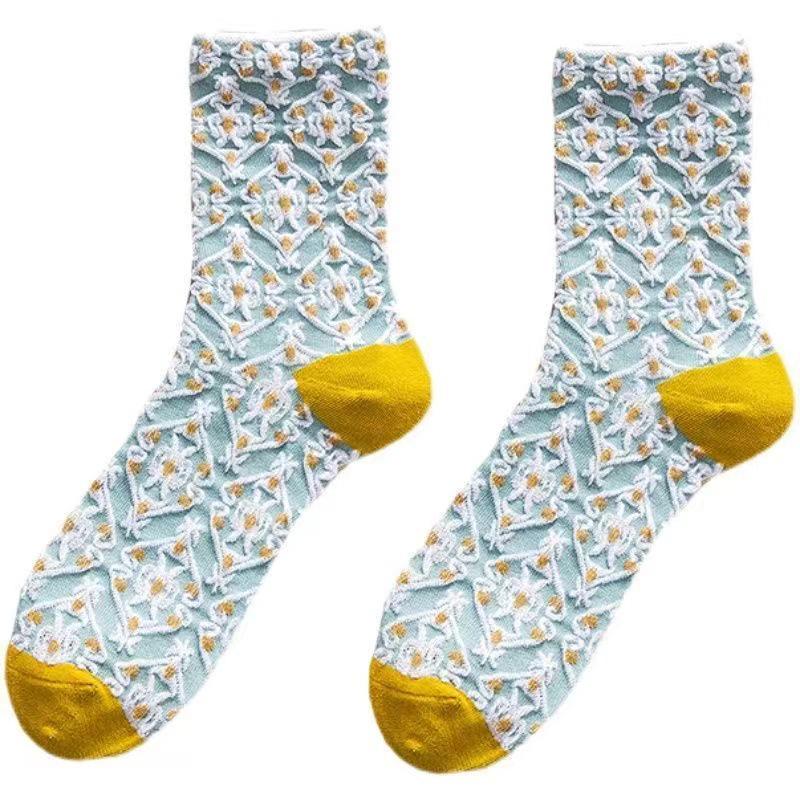 Retro 3D Floral Relief Mid-Calf Socks for Women - Sweet Autumn/Winter Mori Style