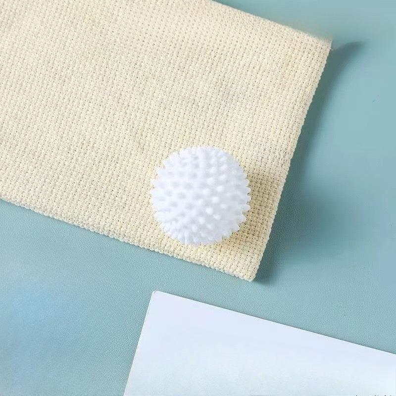 

1PC Household Laundry Balls, Drum Laundry Balls, Reusable Laundry Balls, Suitable for Use on Any Clothing, Shoes, or Socks белый