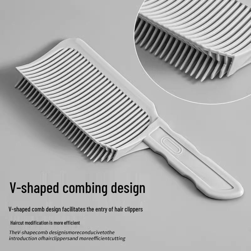 Pánský plochý hřeben na strojek: Kadeřnická nezbytnost pro pozicování při přechodech a stříhání vlastních vlasů