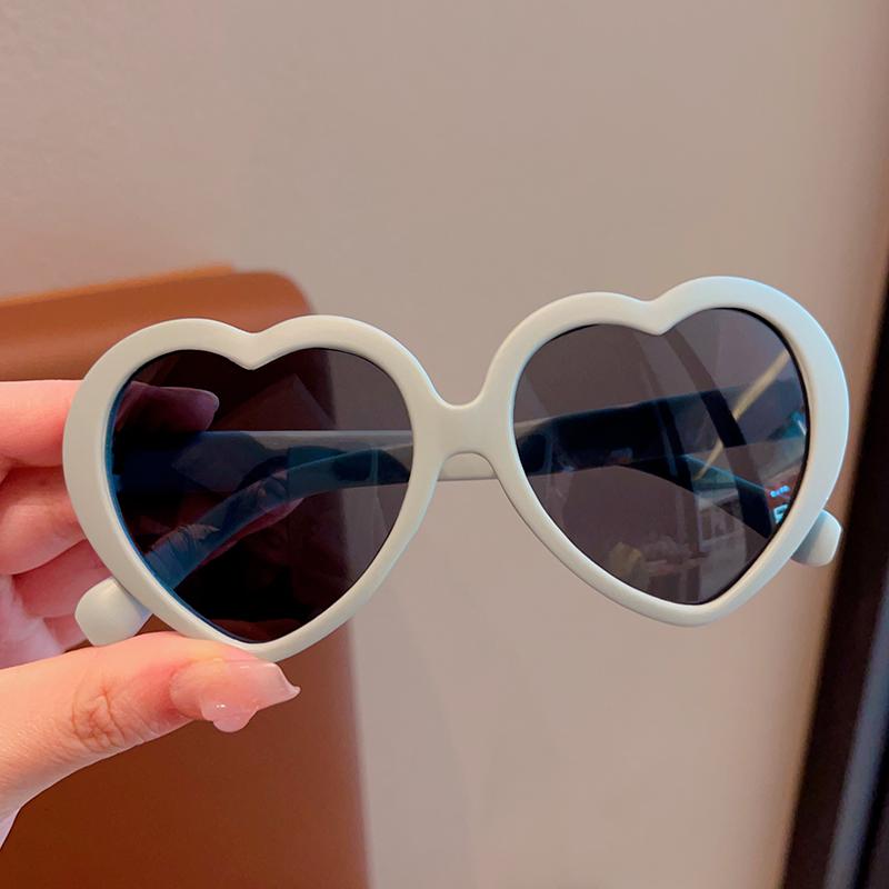 2026 New Children Colors Heart Circle Edge UV400 Sunglasses Baby Girls Lovely Outdoor Sun Protection Sunglasses Kid Sun Glasses