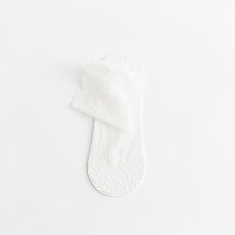 Women's Summer Lace Ankle Socks: Breathable, Floral, Cotton Bottom, Invisible, Japanese-Style, Short & Versatile.