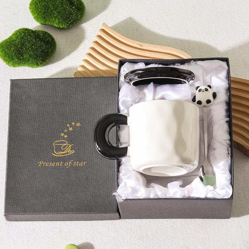 High Value Panda Cup Large Capacity Ceramic Mug with Lid Spoon Couple Home Drinking Water Cup Girls Coffee Cup