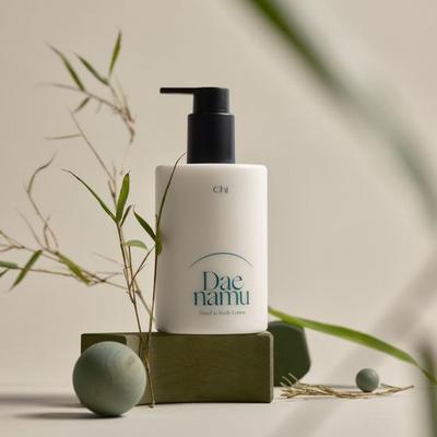 Chi 1 of 4 Types of Intoxicating Hand & Body Lotion 300ml