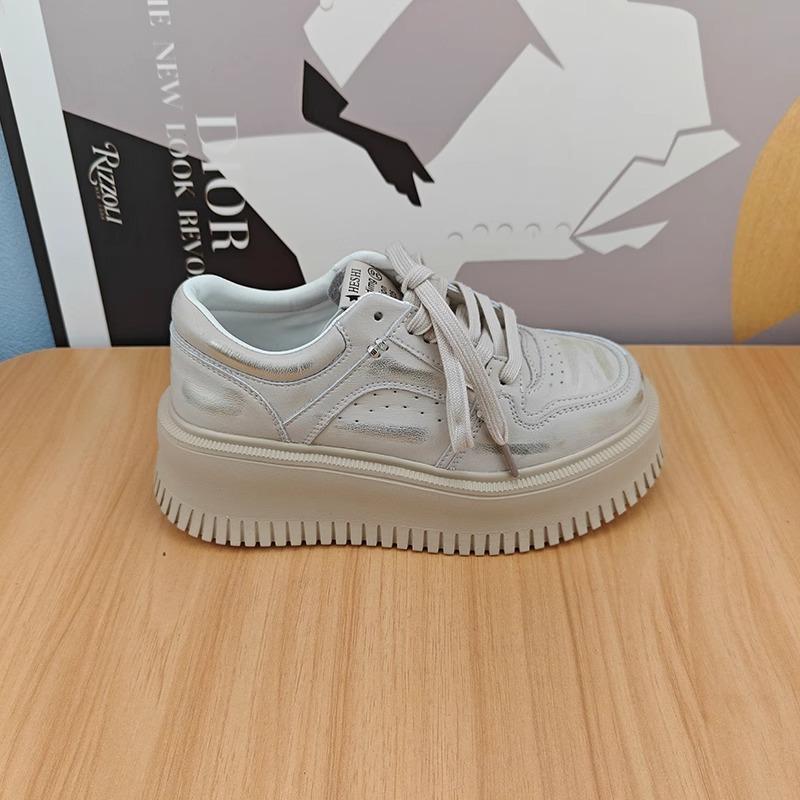 Leather Thick-soled Small Man Increases Height and Makes Old Little White Shoes for Women's 2025 New Versatile, Lightweight and Not Tiring Casual Bo