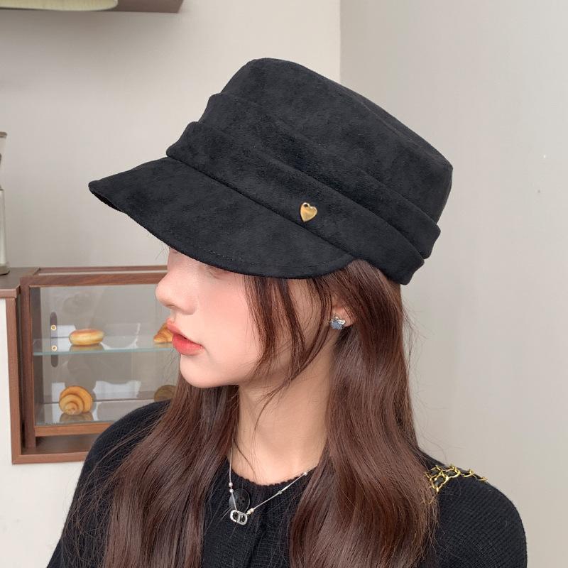 

Love Mark Pleated Suede Duck Tongue Beret Women s Winter Literary Retro Equestrian Hat Showing Face Small Newsboy Hat M（56-58cm）