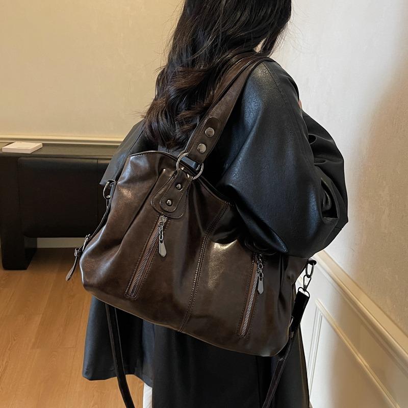 Fashion Leather Shoulder Bag for Women Multi Compartment Square Bag Retro Crossbody Bag Perfect for Shopping Daily Life and Weekend Outings