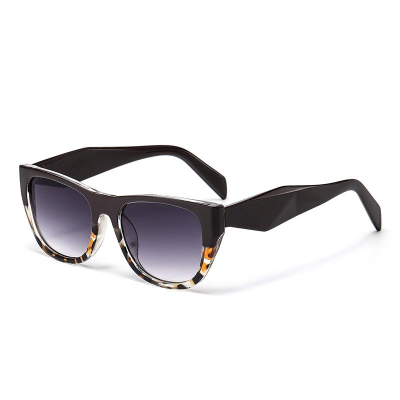 

Retro Fashion Cat Eye Sunglasses Women Brand Sun Glasses Gradient Lens Simple Wide Leg Design Square Female Shades UV400 as shown