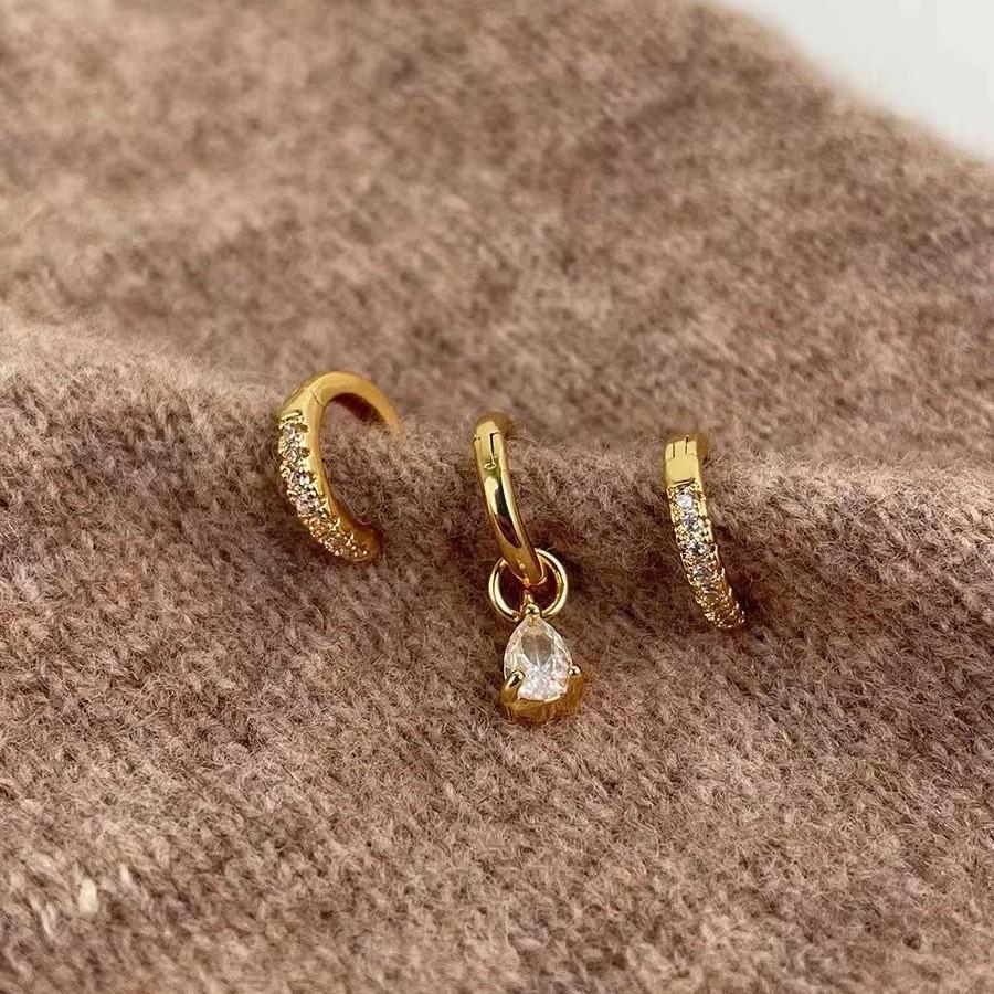 

Fashionable Micro Inlaid Zircon Earrings With Versatile Buckles One Size золотий