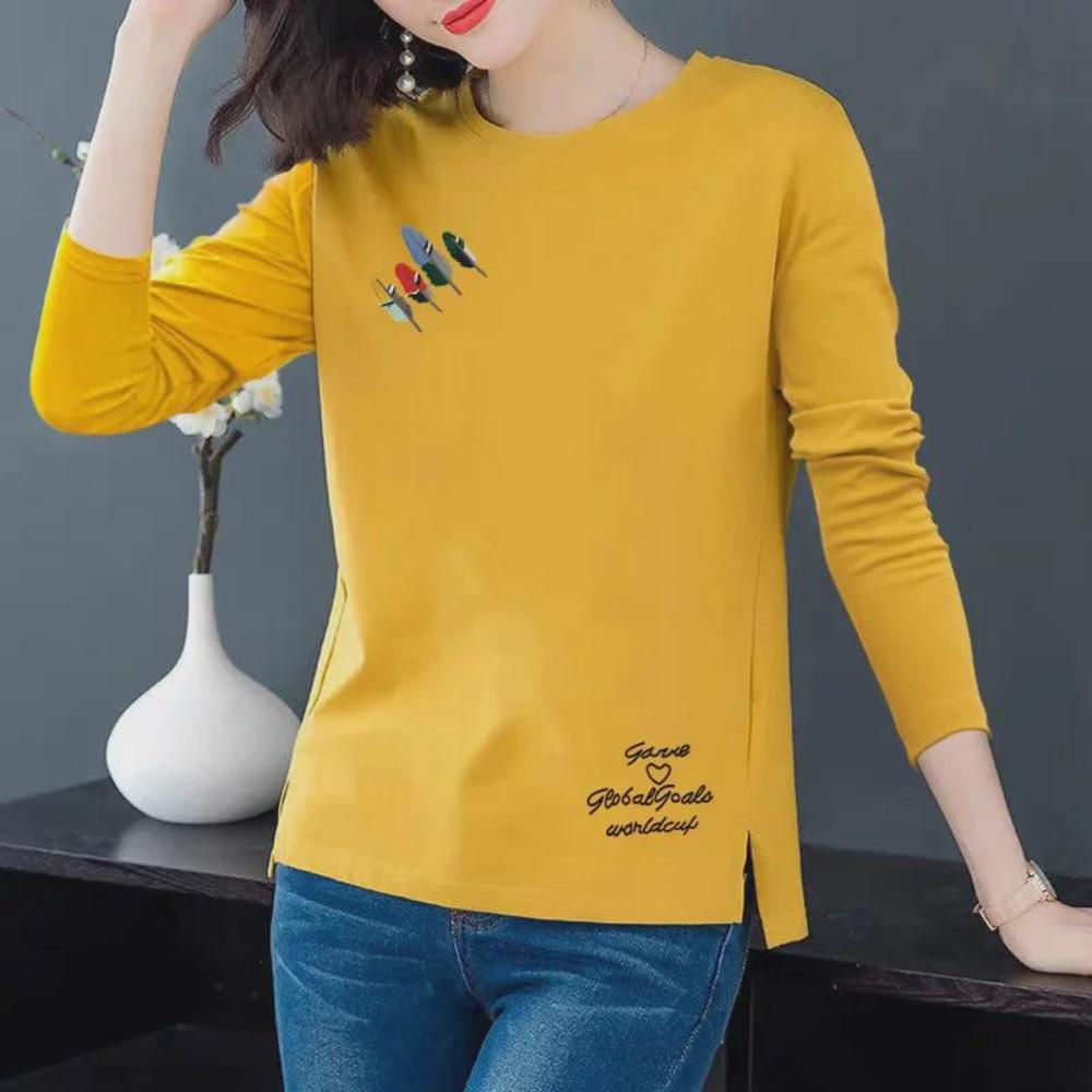 

Casual Loose Fit Long Sleeve T-Shirt with Embroidered Details and Split Sides S