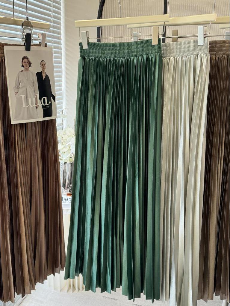 European & American Women's Metallic Pleated Midi Skirt - Spring/Summer Collection
