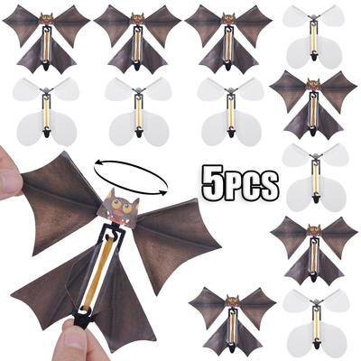 5 STÜCKE Hängender Anhänger Magische Fledermaus Fliegende Fledermaus Handverwandlung Fliege Schmetterling Magische Requisiten Lustige Überraschung Streich Witz Magisches Spielzeug