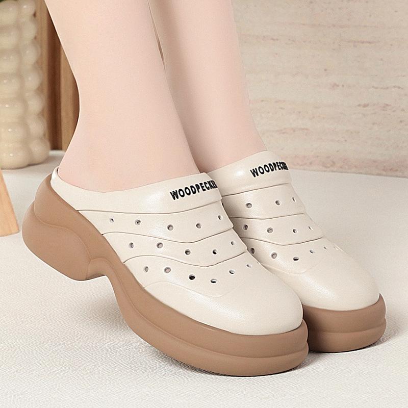 

Fashion New Style Of Hole Sponge Cake Shoes For Women In Summer Thick Sole Height-Enhancing Fashion High-End Beach Bag-Toe Sandals 37