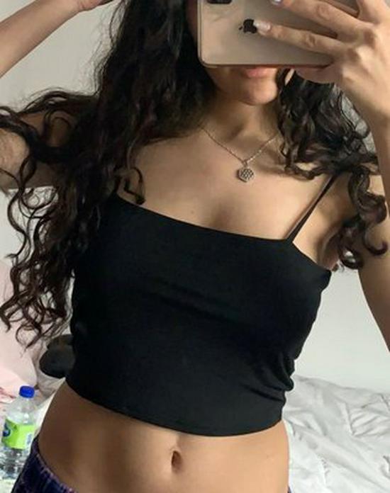 

Chic European-American Off-Shoulder Crop Top: Sexy, Tight-Fitting Bandeau for Women Large