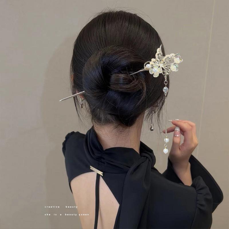 Butterfly temperament walking hairpin Hanfu ancient costume headdress new high-end hairpin women's Chinese disc hair fringed hairpin