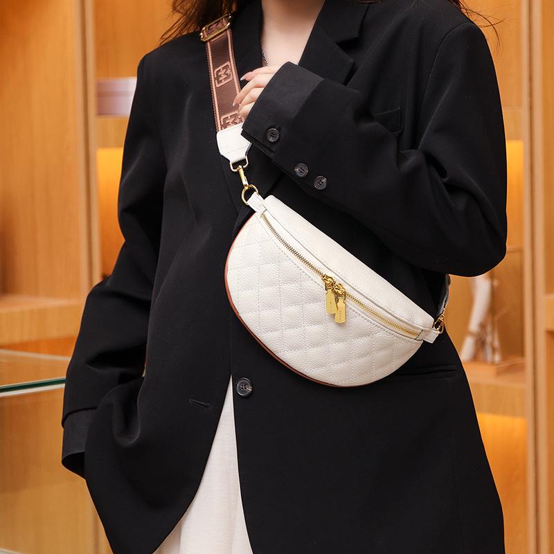 Real cowhide women's bag, fanny pack, new fashion diamond shoulder messenger bag, first-layer cowhide breast bag