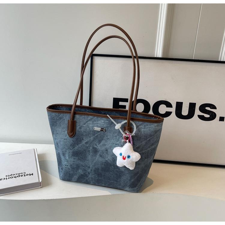 

Корейская версия ретро большая сумка новая женская наплечная сумка-тоут универсальная большая вместимость классная сумка для поездок на работу модная оптовая продажа No pendant синий