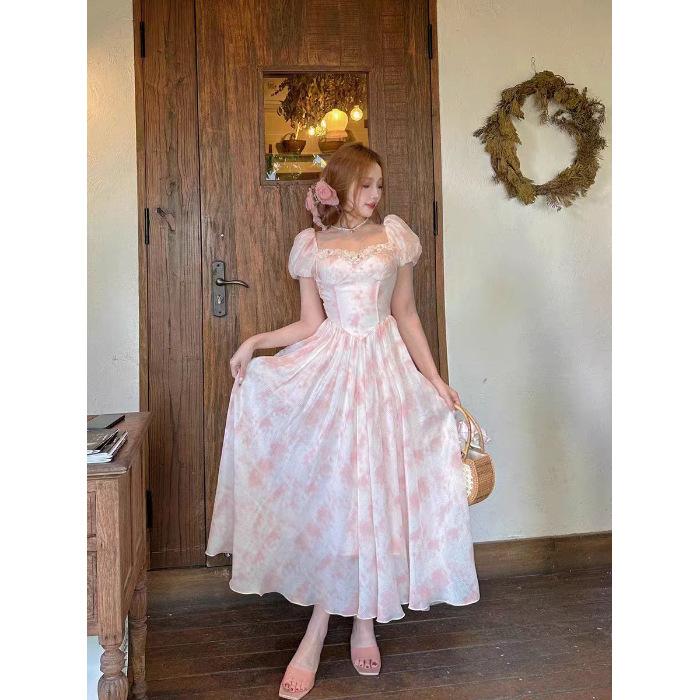 [Cream Berry] French temperament girlish square neck dress pure desire smudge short skirt romantic color tulle S